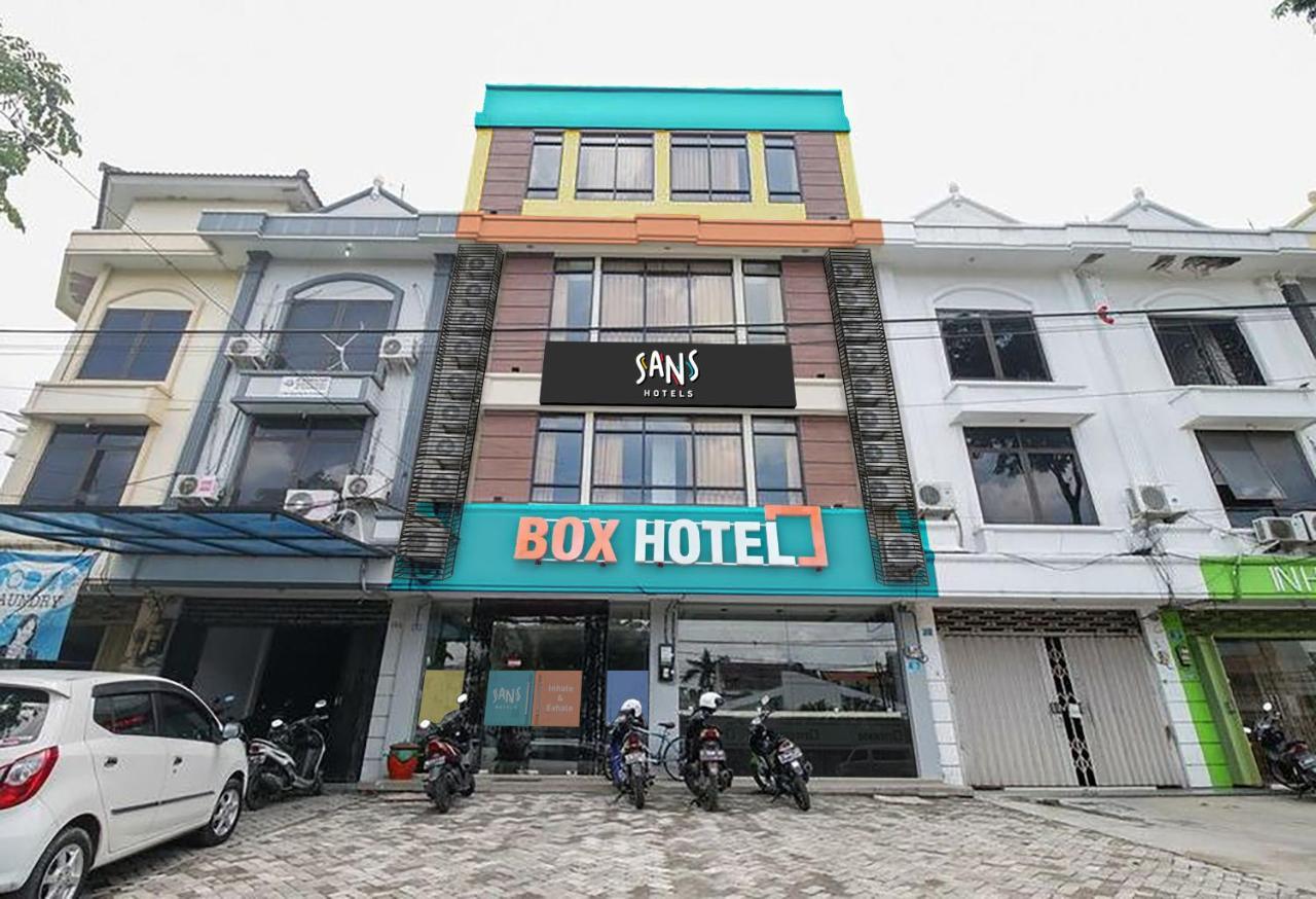 Sans Hotel Kupang Indah Surabaya By Reddoorz المظهر الخارجي الصورة