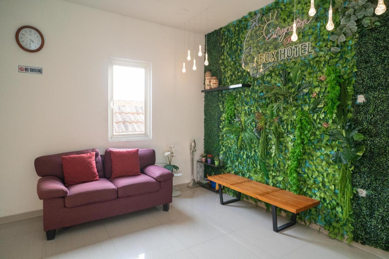 Sans Hotel Kupang Indah Surabaya By Reddoorz المظهر الخارجي الصورة