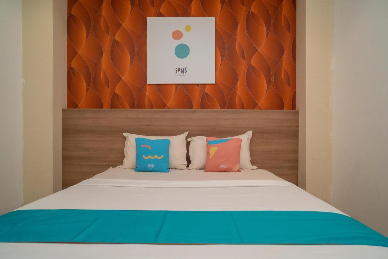 Sans Hotel Kupang Indah Surabaya By Reddoorz المظهر الخارجي الصورة