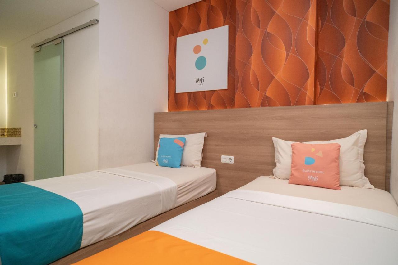 Sans Hotel Kupang Indah Surabaya By Reddoorz المظهر الخارجي الصورة