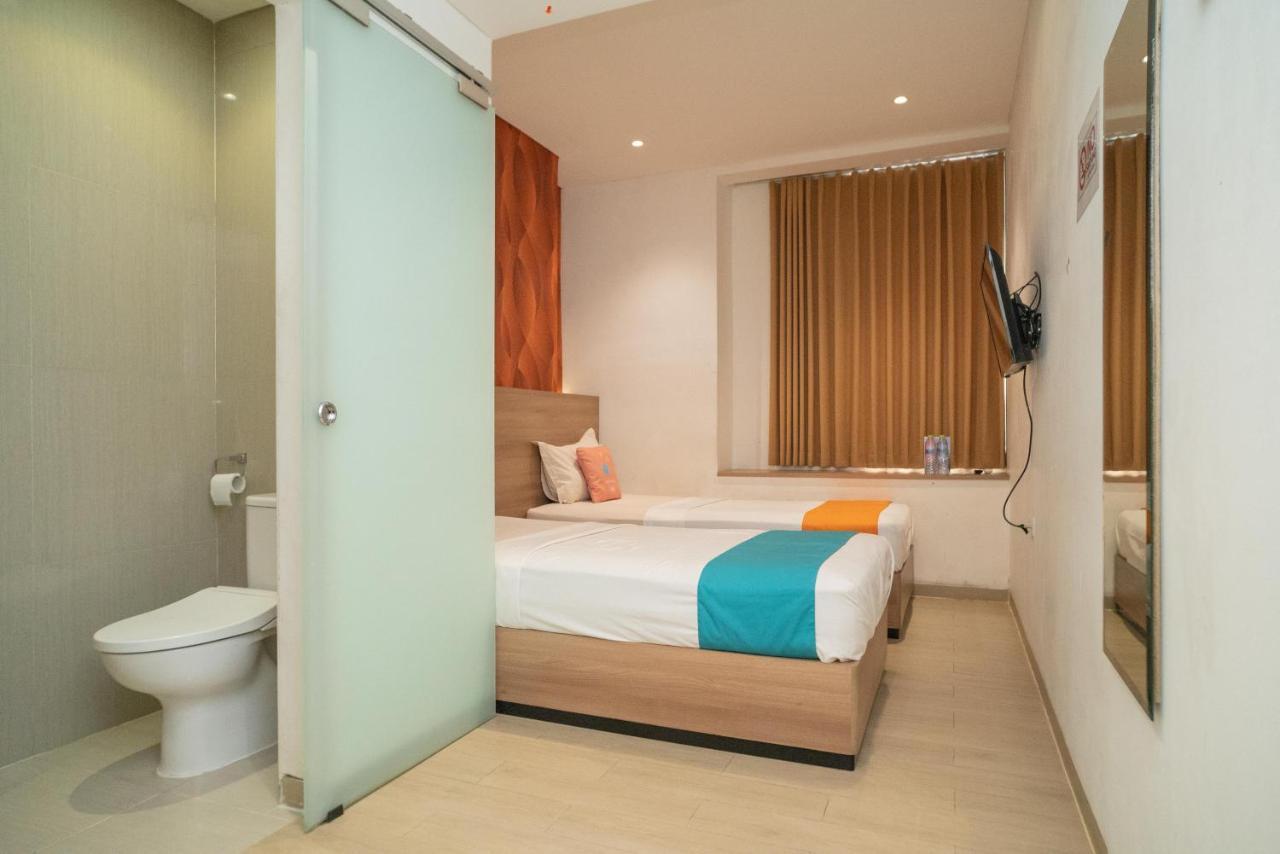 Sans Hotel Kupang Indah Surabaya By Reddoorz المظهر الخارجي الصورة
