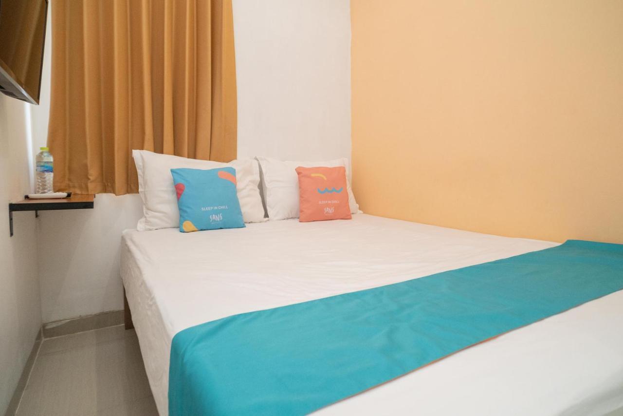 Sans Hotel Kupang Indah Surabaya By Reddoorz المظهر الخارجي الصورة