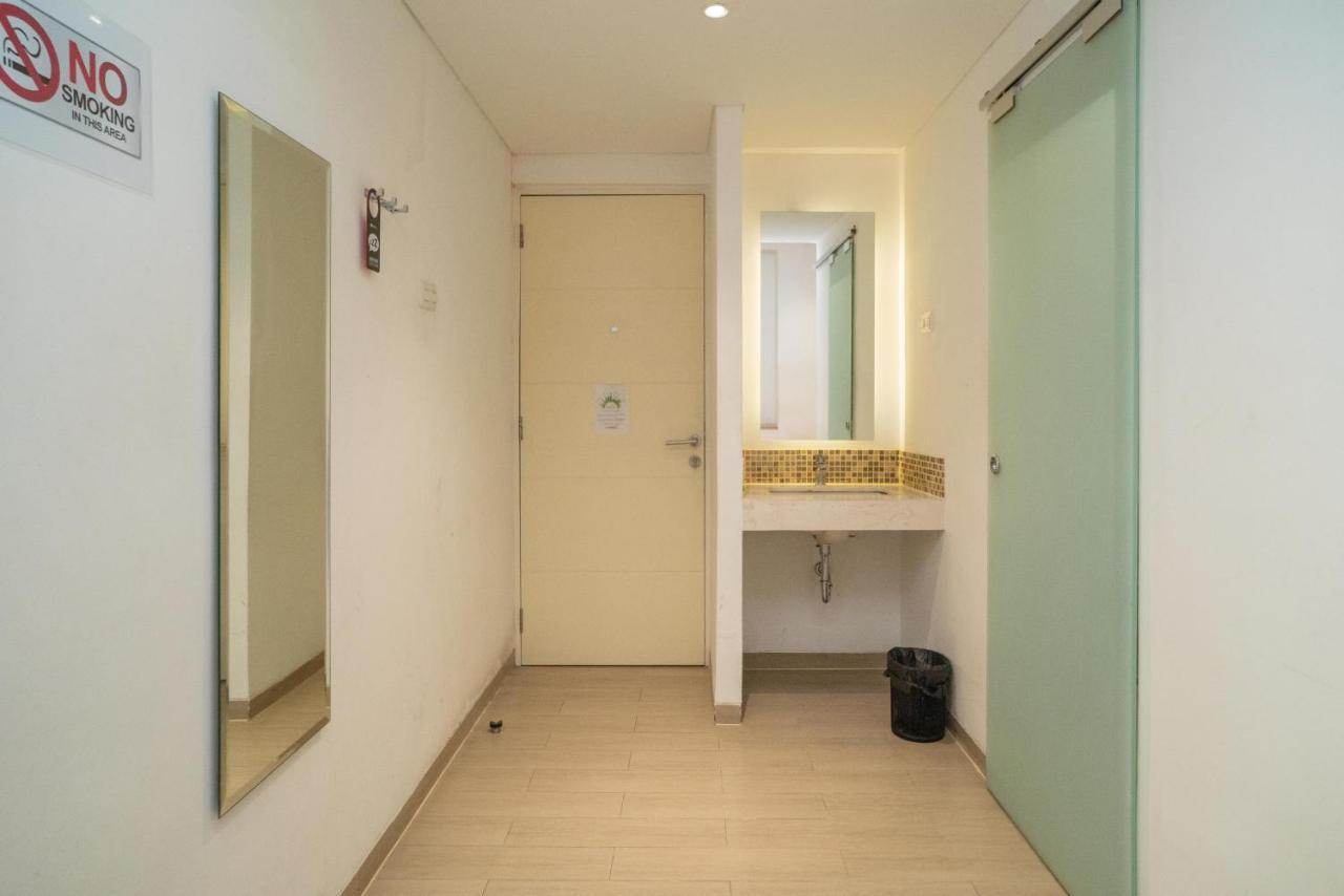 Sans Hotel Kupang Indah Surabaya By Reddoorz المظهر الخارجي الصورة