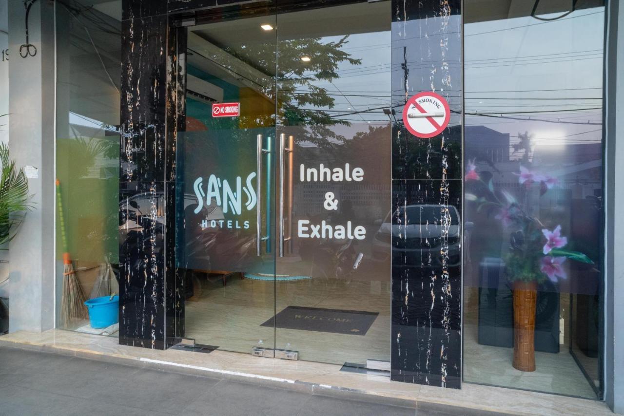 Sans Hotel Kupang Indah Surabaya By Reddoorz المظهر الخارجي الصورة