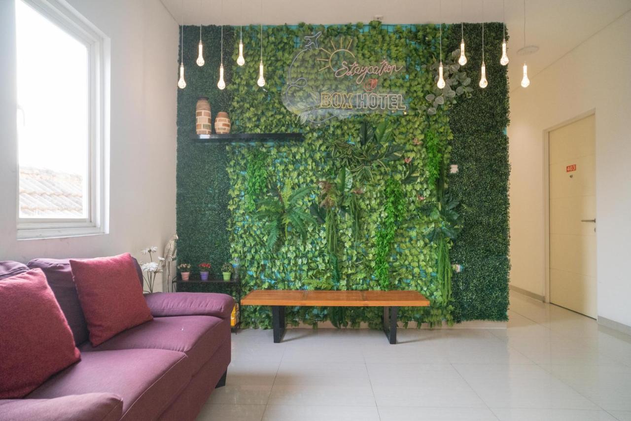 Sans Hotel Kupang Indah Surabaya By Reddoorz المظهر الخارجي الصورة