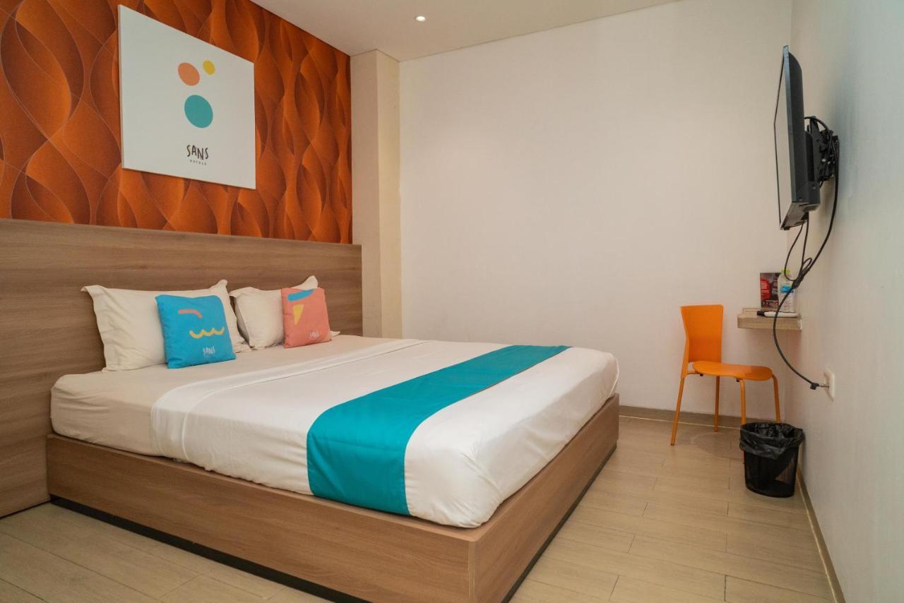Sans Hotel Kupang Indah Surabaya By Reddoorz المظهر الخارجي الصورة
