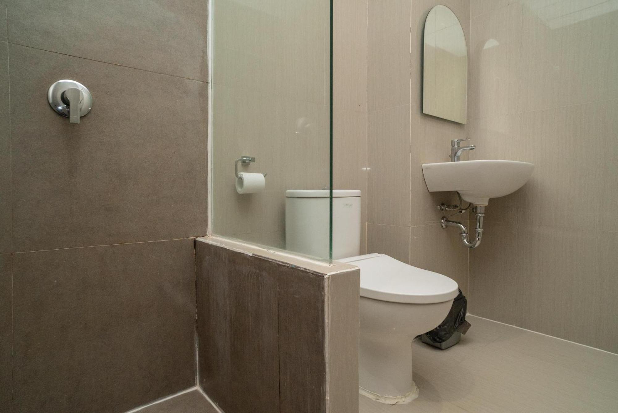 Sans Hotel Kupang Indah Surabaya By Reddoorz المظهر الخارجي الصورة
